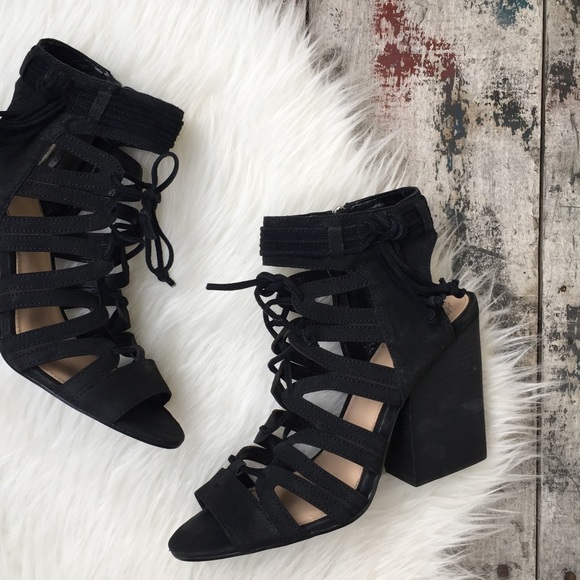 black summer heels